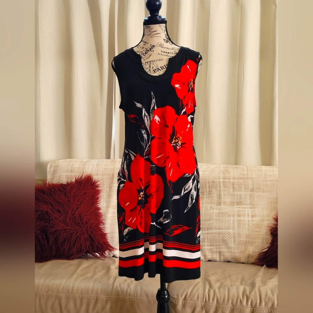 NWT Nygard woman’s summer dress. Size medium.